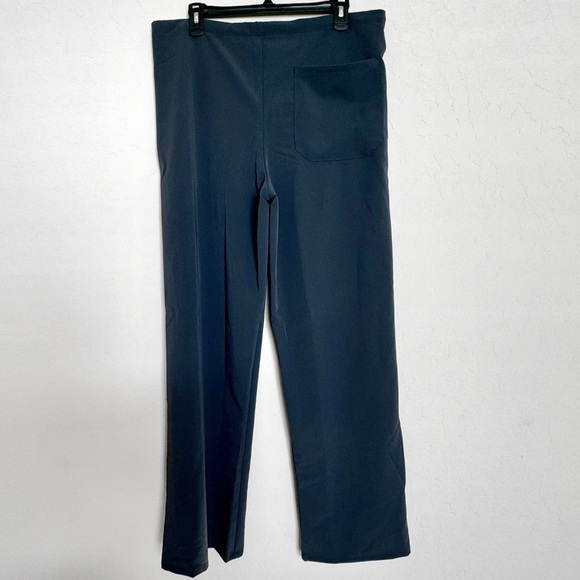 NWOT AVE womens dark charcoal scrub set - Picture 7 of 8